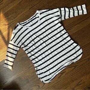 Club Monaco Black and White half sleeve Shirt